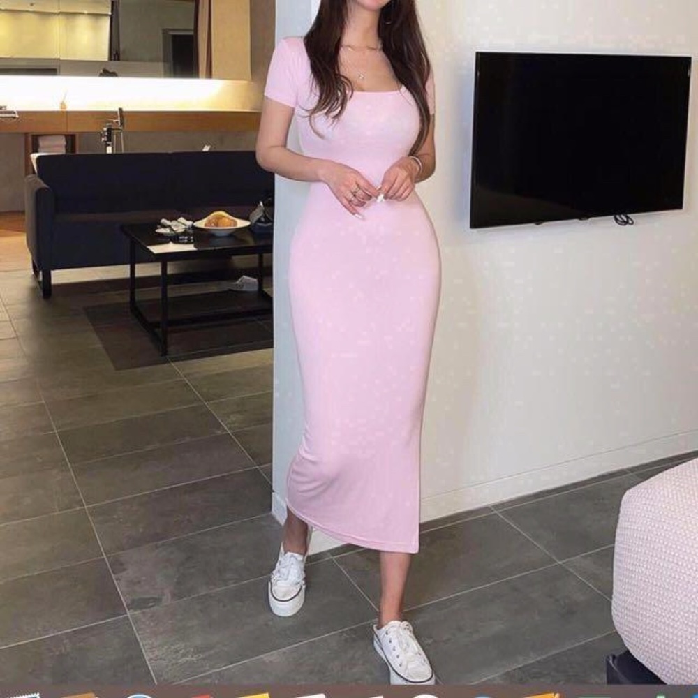 Long maxi baby pink dress- size 6 (XS) - Picture 2 of 7